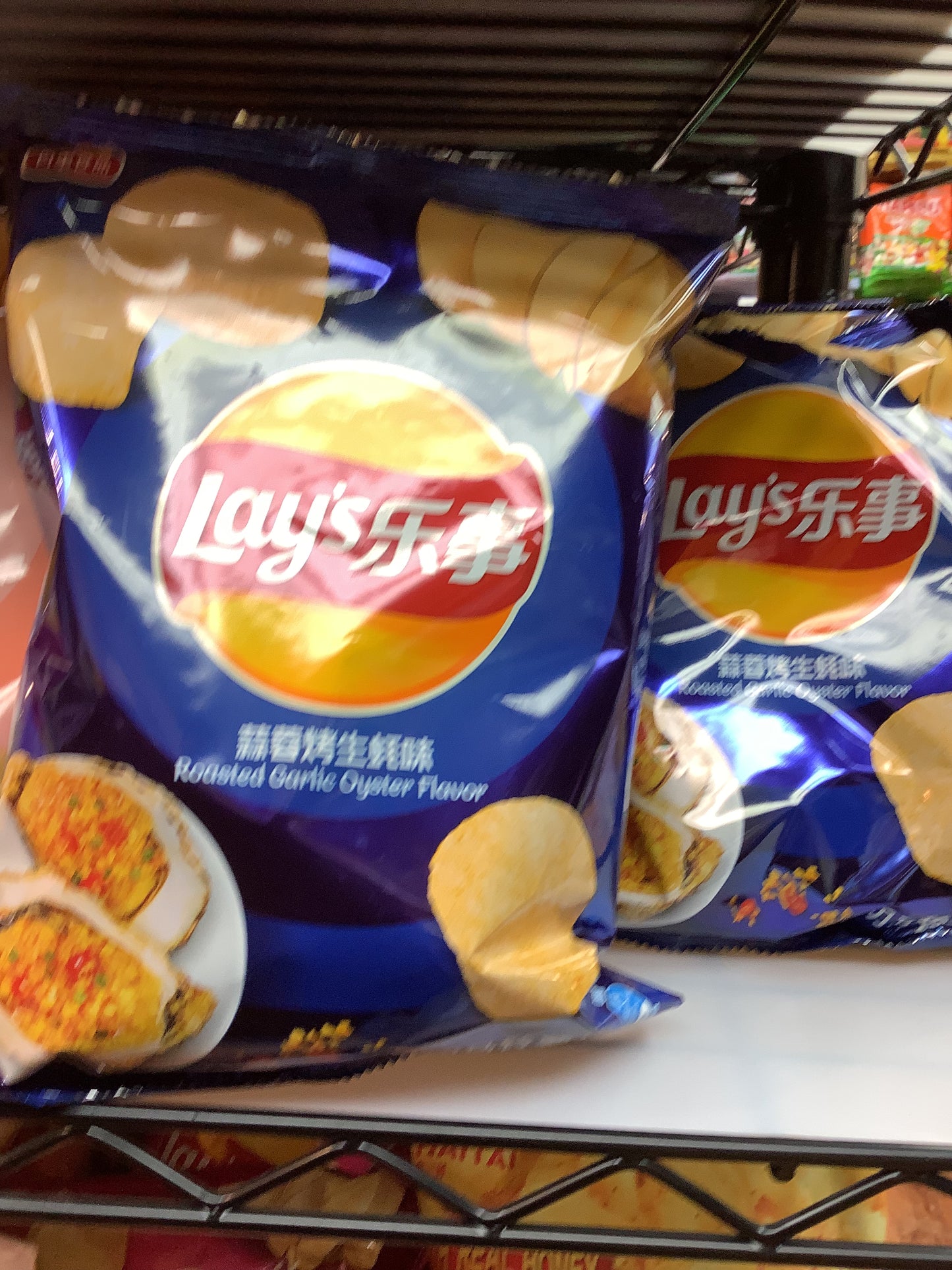 Lay‘S Potato Chips（Roasted Garlic Oyster Flavor）蒜蓉烤生蚝味